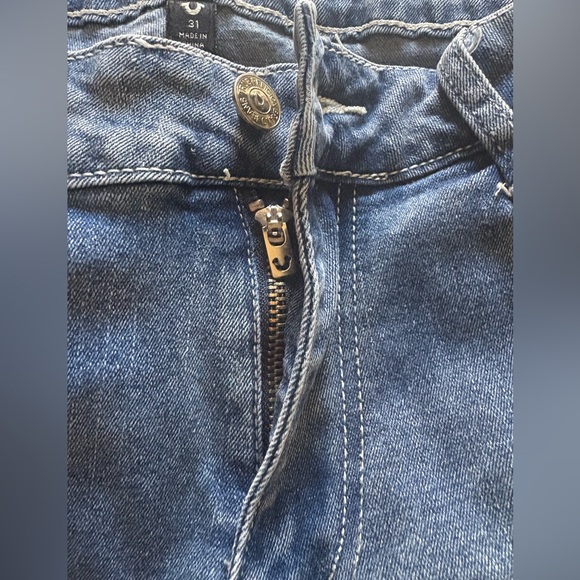 True Religion Blue Jeans with Tan Details - Picture 6 of 9